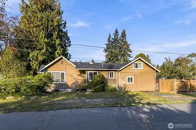 2431 Monroe Avenue, Everett, WA 98203 - Photo 3