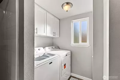 2431 Monroe Avenue, Everett, WA 98203 - Photo 15