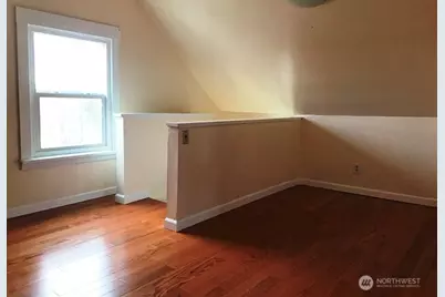1920 E Jefferson Street #B, Seattle, WA 98122 - Photo 9