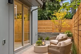 309 NW 52nd St, Seattle, WA 98107 - Photo 11