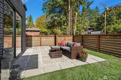 18607 B 104th Avenue NE, Bothell, WA 98011 - Photo 11