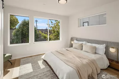 506 Ward Street #A, Seattle, WA 98109 - Photo 5