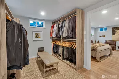 9439 21st Avenue SW, Seattle, WA 98106 - Photo 15