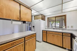 15702 SE 128th St, Renton, WA 98059 - Photo 9