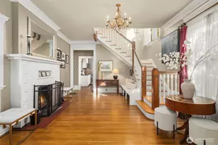 726 12th Ave E, Seattle, WA 98102 - Photo 3