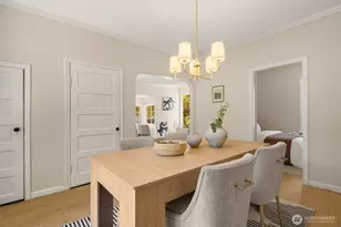 940 N 76th St, Seattle, WA 98103 - Photo 5
