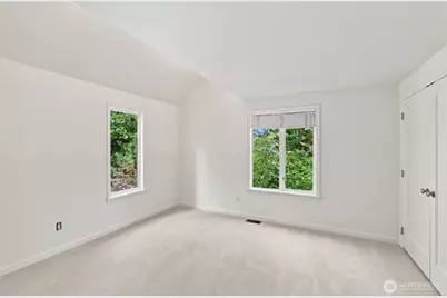 8239 E Mercer Way, Mercer Island, WA 98040 - Photo 29
