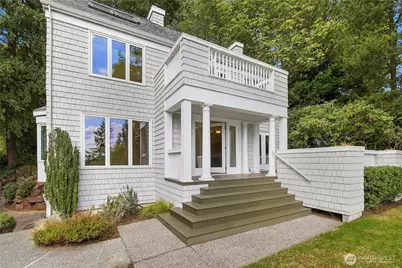 8239 E Mercer Way, Mercer Island, WA 98040 - Photo 3