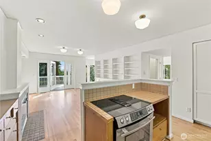 8239 E Mercer Way, Mercer Island, WA 98040 - Photo 15