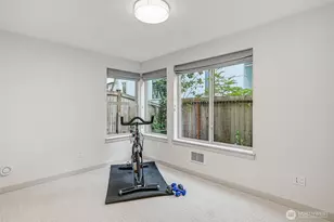 4314 Whitman Ave N, Seattle, WA 98103 - Photo 27