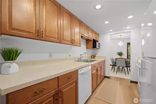 1605 NE 143rd St, Seattle, WA 98125 - Photo 11