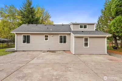 9717 9th Avenue E, Tacoma, WA 98445 - Photo 7