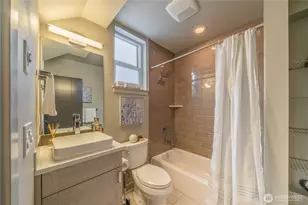 6211 9th Ave NE, Seattle, WA 98115 - Photo 19