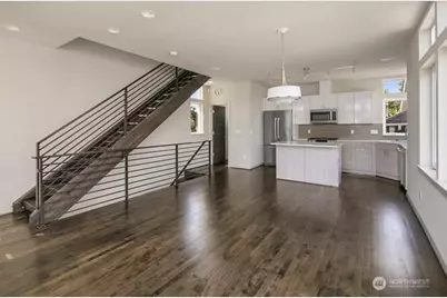 6211 9th Avenue NE #A, Seattle, WA 98115 - Photo 5