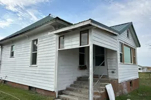 4 SW Raymond St, Wilbur, WA 99185 - Photo 1