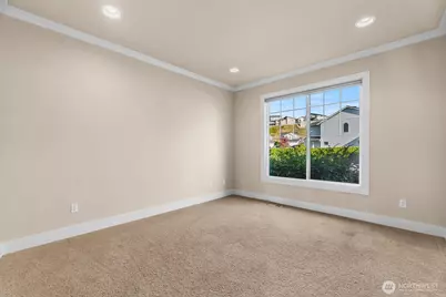 10705 176th Avenue E, Bonney Lake, WA 98391 - Photo 3