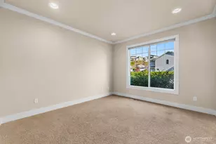 10705 176th Ave E, Bonney Lake, WA 98391 - Photo 3