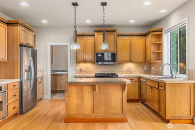 10705 176th Avenue E, Bonney Lake, WA 98391 - Photo 11