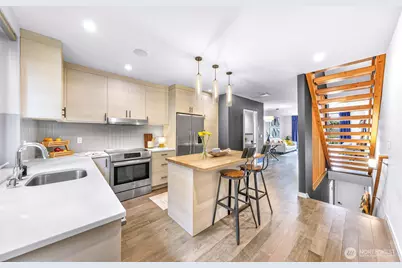 2265 14th Avenue W, Seattle, WA 98119 - Photo 3