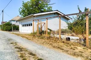 1811 9th St, Anacortes, WA 98221 - Photo 31