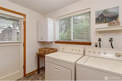 2421 94th Avenue E, Edgewood, WA 98371 - Photo 21