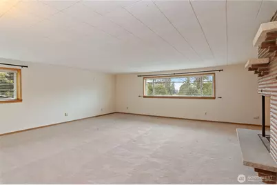 2421 94th Avenue E, Edgewood, WA 98371 - Photo 27