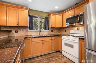 4501 W Tapps Dr E, Lake Tapps, WA 98391 - Photo 7