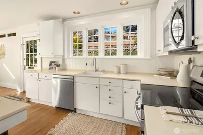 1103 E Hamlin Street, Seattle, WA 98102 - Photo 13