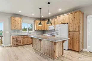 518 Clark Creek Rd, Longview, WA 98632 - Photo 5