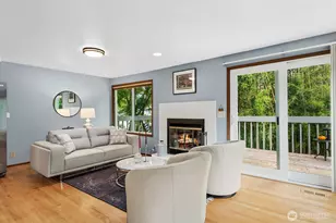 7548 Ravenna Ave NE, Seattle, WA 98115 - Photo 17