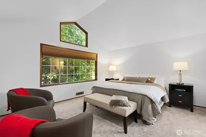 7548 Ravenna Avenue NE, Seattle, WA 98115 - Photo 23
