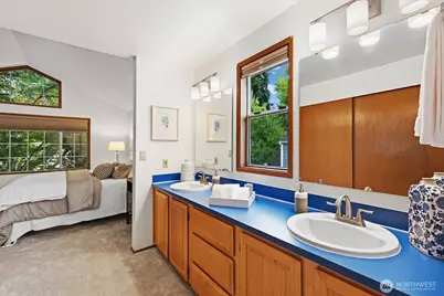 7548 Ravenna Avenue NE, Seattle, WA 98115 - Photo 25