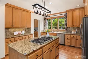 13905 212th Dr NE, Woodinville, WA 98077 - Photo 9