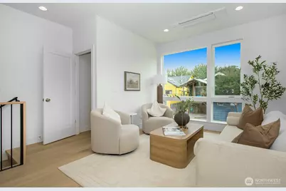 4328 Woodlawn Avenue N #A, Seattle, WA 98103 - Photo 13