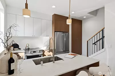 4328 Woodlawn Avenue N #A, Seattle, WA 98103 - Photo 9