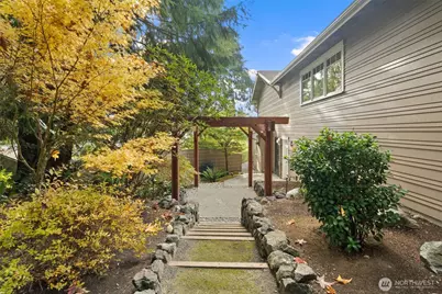 9796 NE Murden Cove Drive, Bainbridge Island, WA 98110 - Photo 33