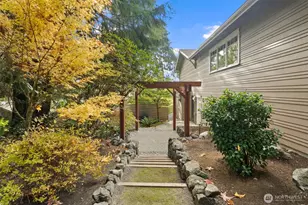 9796 NE Murden Cove Dr, Bainbridge Island, WA 98110 - Photo 33