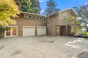 9796 NE Murden Cove Dr, Bainbridge Island, WA 98110 - Photo 3