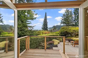 9796 NE Murden Cove Dr, Bainbridge Island, WA 98110 - Photo 17