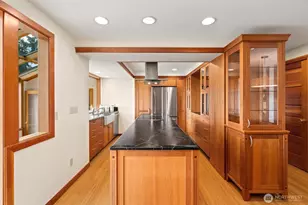 9796 NE Murden Cove Dr, Bainbridge Island, WA 98110 - Photo 15