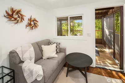 5429 Renton Avenue S, Seattle, WA 98118 - Photo 5