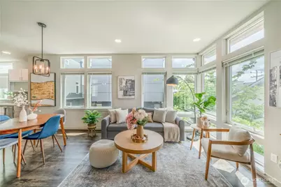 6211 A 9th Avenue NE, Seattle, WA 98115 - Photo 9