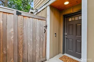 12041 33rd Ave NE, Seattle, WA 98125 - Photo 5