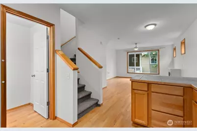 12041 33rd Avenue NE #A, Seattle, WA 98125 - Photo 15