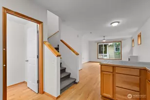 12041 33rd Ave NE, Seattle, WA 98125 - Photo 15