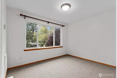 12041 33rd Avenue NE #A, Seattle, WA 98125 - Photo 17