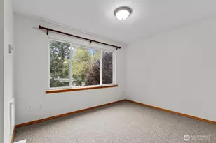 12041 33rd Ave NE, Seattle, WA 98125 - Photo 17