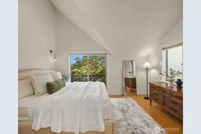 218 24th Avenue E #A, Seattle, WA 98112 - Photo 23