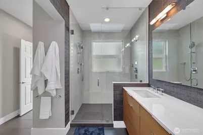 10042 Main Street #117, Bellevue, WA 98004 - Photo 21