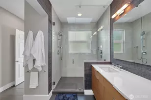 10042 Main St, Bellevue, WA 98004 - Photo 21